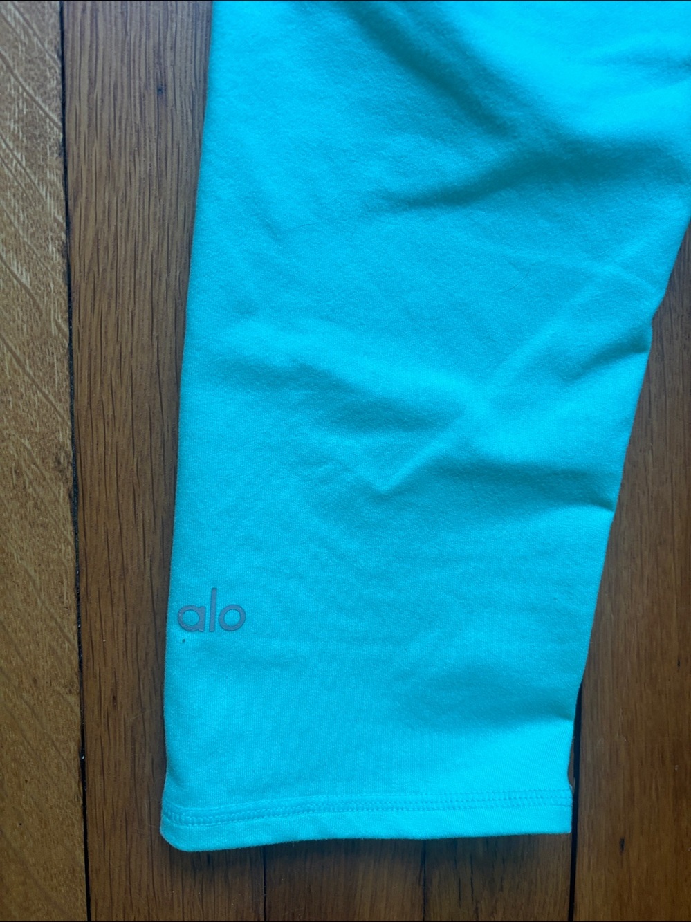 Alo teal Capri Leggings - Picture 5 of 7
